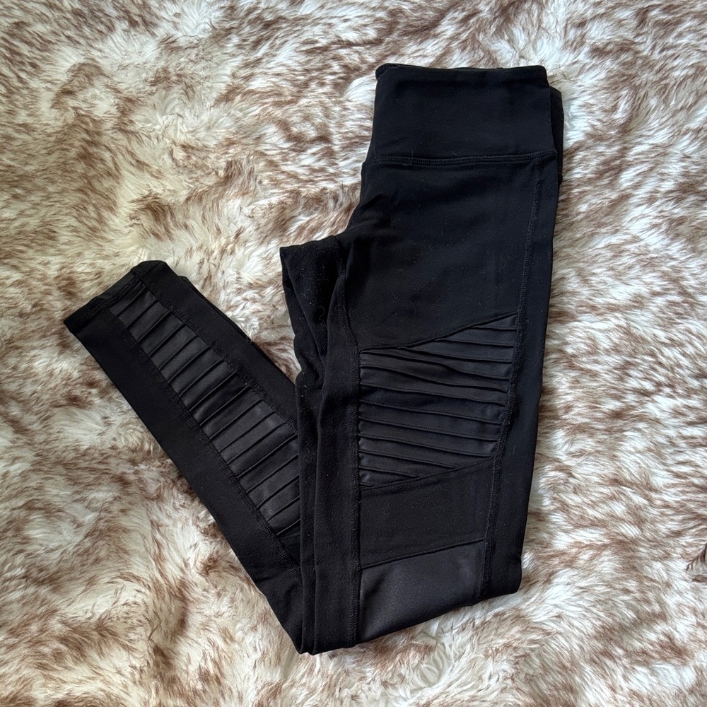 Alo Black Leggings with Pleated Detail